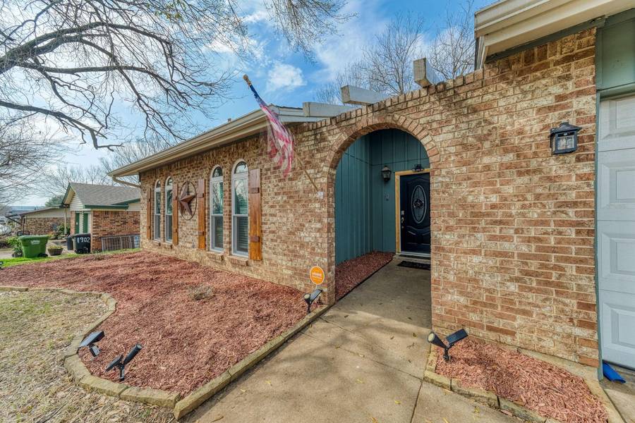 1900 SE 26th Avenue, Mineral Wells, TX 76067