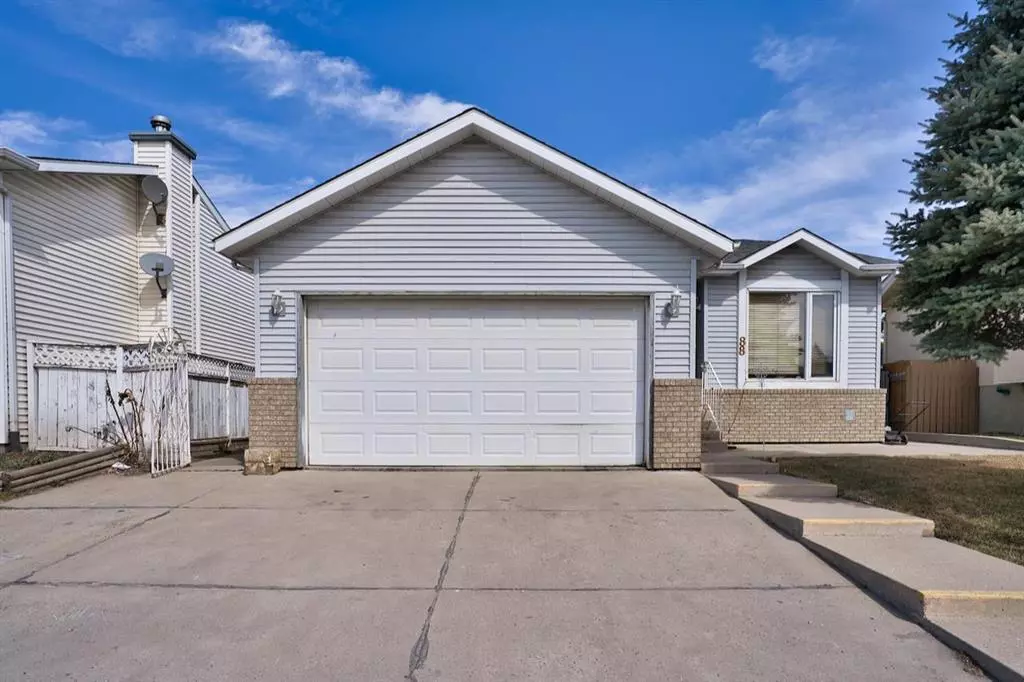 Calgary, AB T2A 7K7,88 Appletree CRES SE