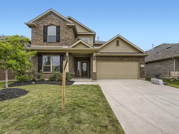 820 San Madrid Trail, Fort Worth, TX 76052