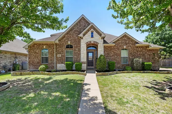 2605 Dogwood Trail, Mansfield, TX 76063