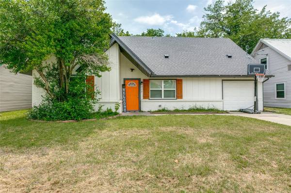 512 Chisholm Trail,  Denton,  TX 76209