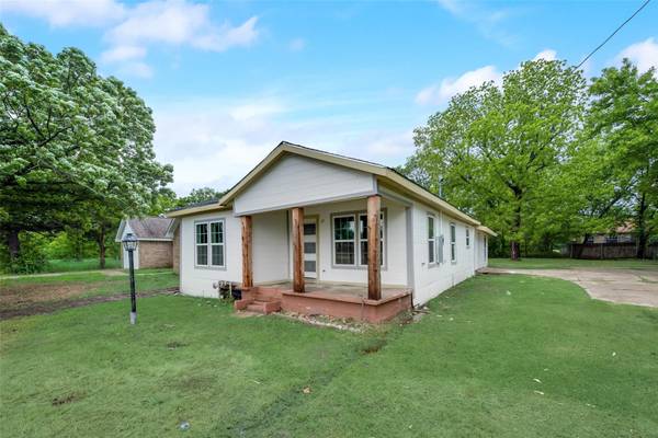 606 S Catherine Street, Terrell, TX 75160