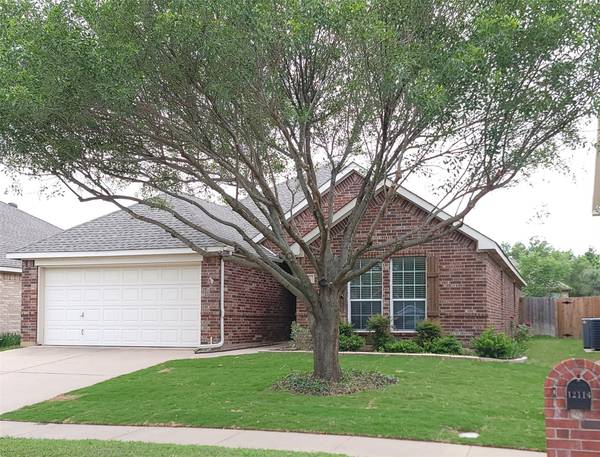 12116 Bellegrove Road, Burleson, TX 76028