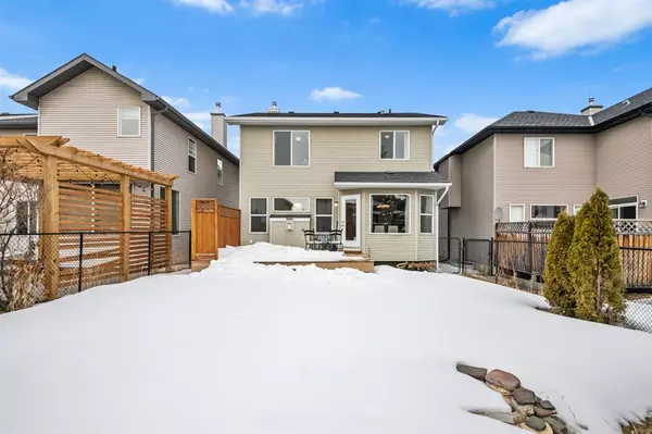 Calgary, AB T3H 5J3,28 Cougarstone SQ SW