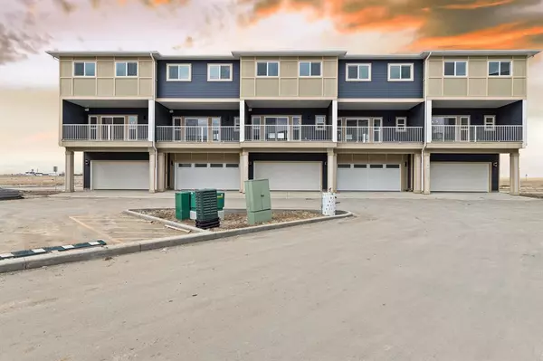 Chestermere, AB T1X2S3,33 Merganser DR W #205