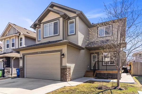 Airdrie, AB T4B 0B2,121 Baywater WAY SW