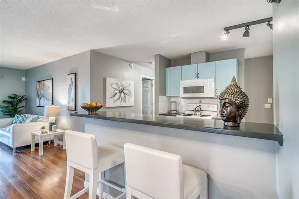 Calgary, AB T2T 5P5,914 20 ST SE #10