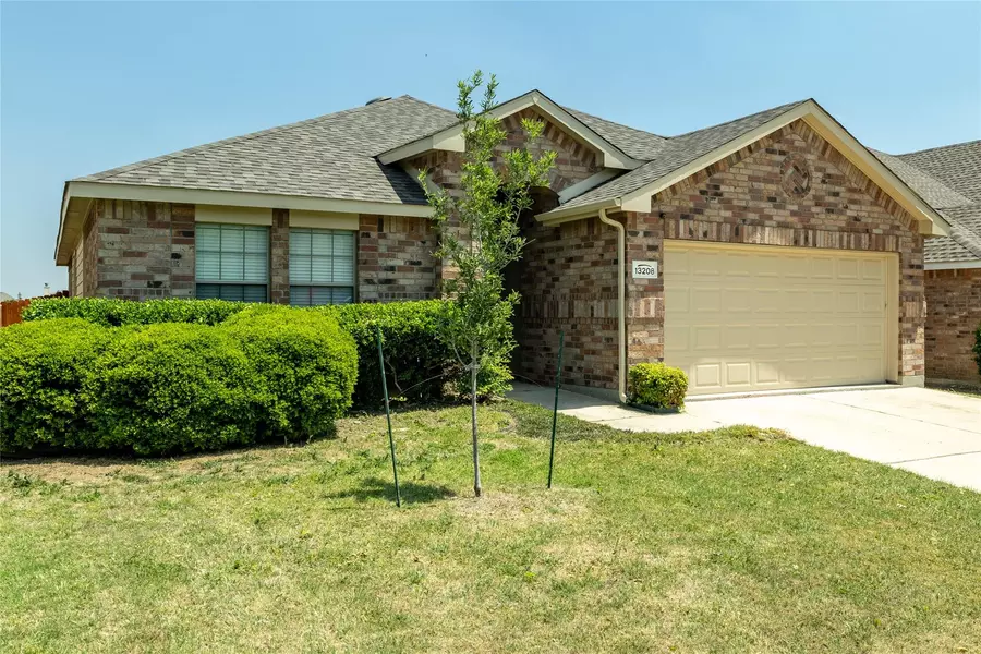 13208 Alyssum Drive, Fort Worth, TX 76244