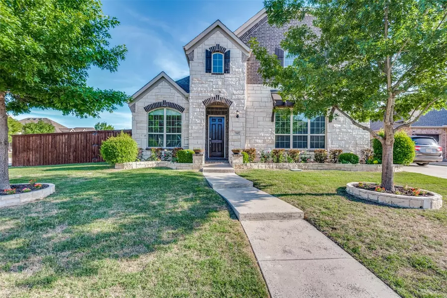 945 Holt Lane, Allen, TX 75013