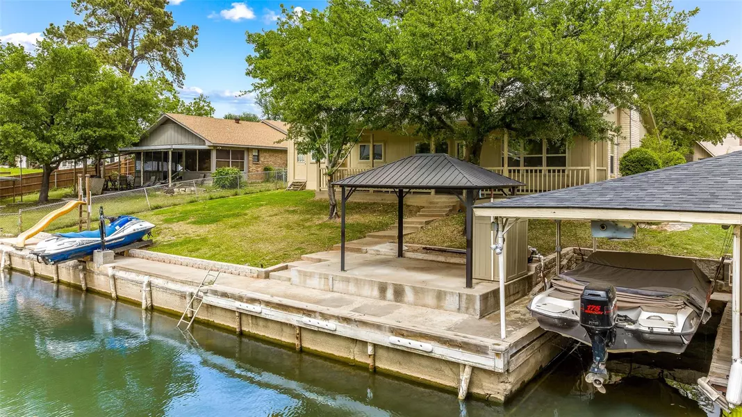 4204 Chaparral Court, Granbury, TX 76049