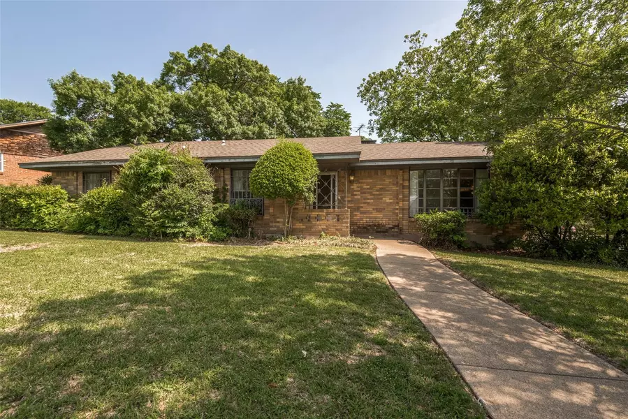 7214 Indian Ridge Trail, Dallas, TX 75232