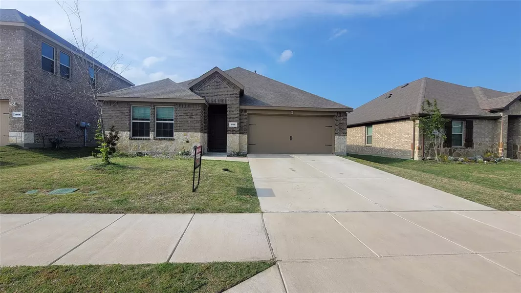 906 Egret Street, Princeton, TX 75407