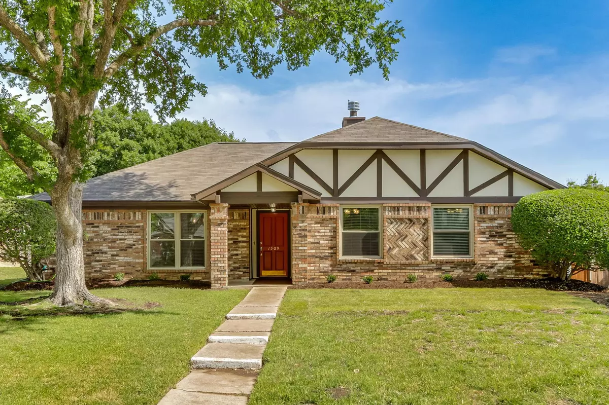 Lewisville, TX 75077,1509 Summerwind Lane