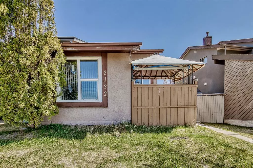 Calgary, AB T1Y 4M9,2732 66 ST NE