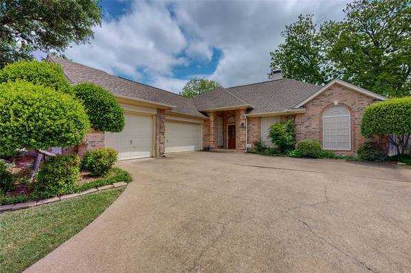 3301 Westshore Drive, Rowlett, TX 75088