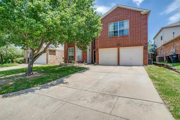 8055 Athens Way, Fort Worth, TX 76123