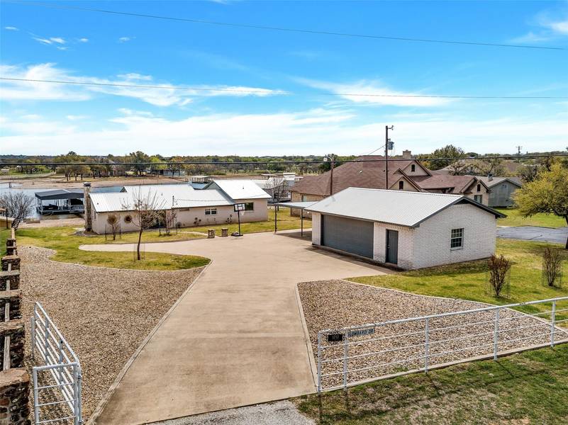 1010 Chaparrel Lane, Possum Kingdom Lake, TX 76449