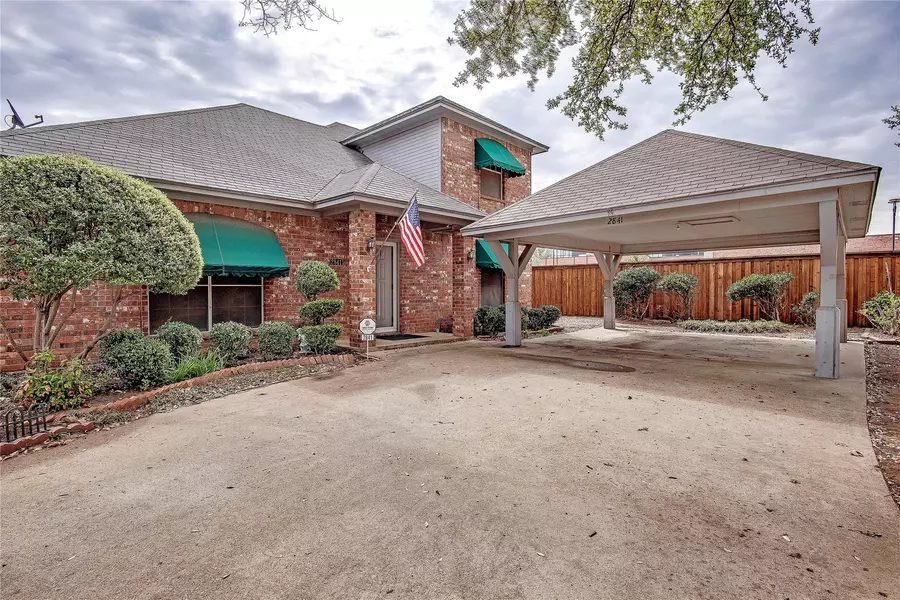 2841 Inniswood Circle, Arlington, TX 76015