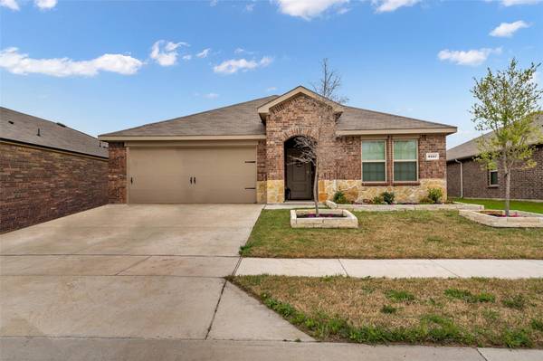 3227 Buttonbush Drive, Royse City, TX 75189