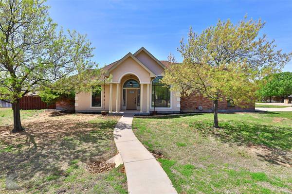 551 Lakeview, Baird, TX 79504