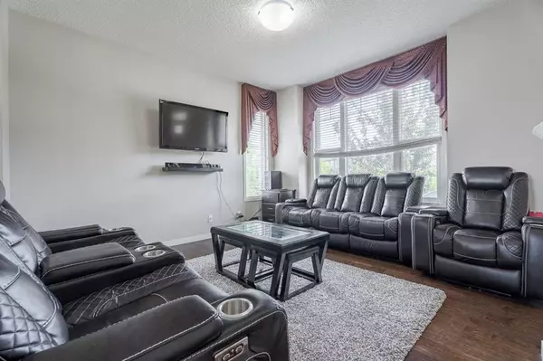 Calgary, AB T3K0Z3,215 Panatella WALK NW