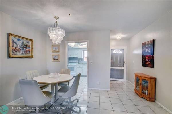 2571 Barkley Dr #B, West Palm Beach, FL 33415