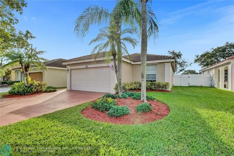 634 NW 183rd Way, Pembroke Pines, FL 33029