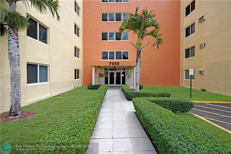 7000 NW 186th St  #227, Miami Gardens, FL 33015