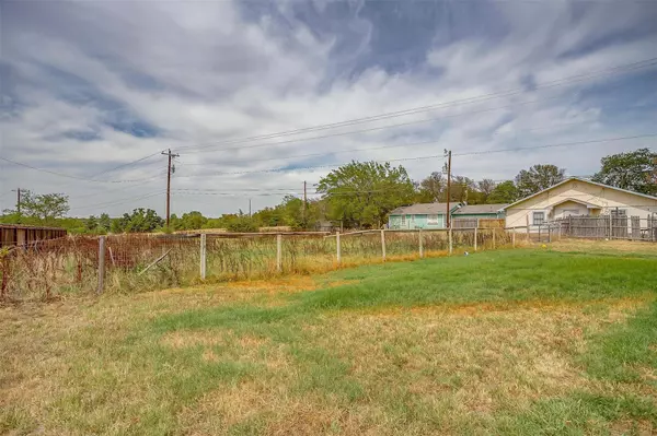 Azle, TX 76020,1032 Greg Street