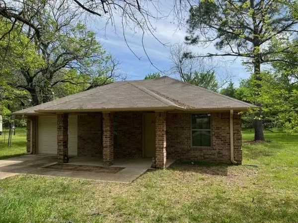 Trinidad, TX 75163,910 Pin Oak Street