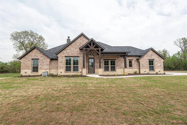 10033 Valley Oak Court, Springtown, TX 76082