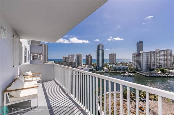 Hallandale Beach, FL 33009,137 Golden Isles Dr  #1504