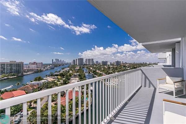 Hallandale Beach, FL 33009,137 Golden Isles Dr  #1504