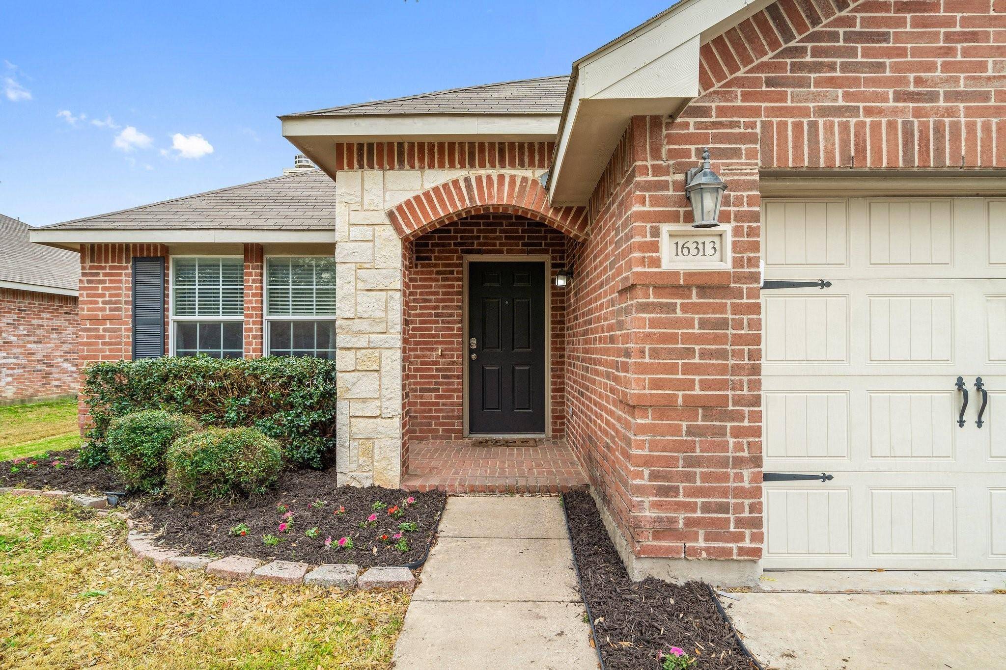 16313 Severn Lane, Fort Worth, TX 76247