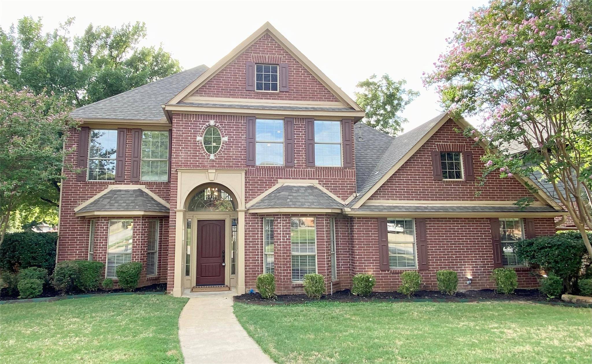 Grapevine, TX 76051,1045 Woodbriar Drive