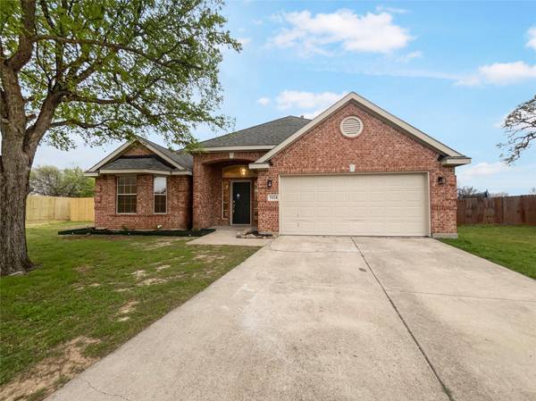 5124 Roundtree Court, Haltom City, TX 76137