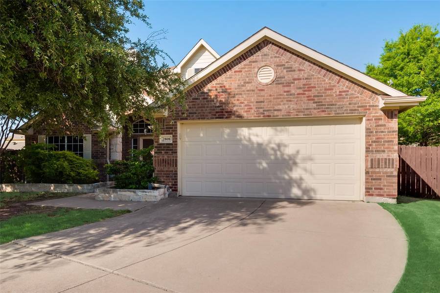 2808 Ivy Glen Court, Grand Prairie, TX 75052