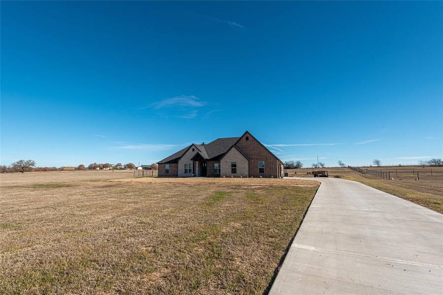 1045 Monarch Court, Poolville, TX 76487