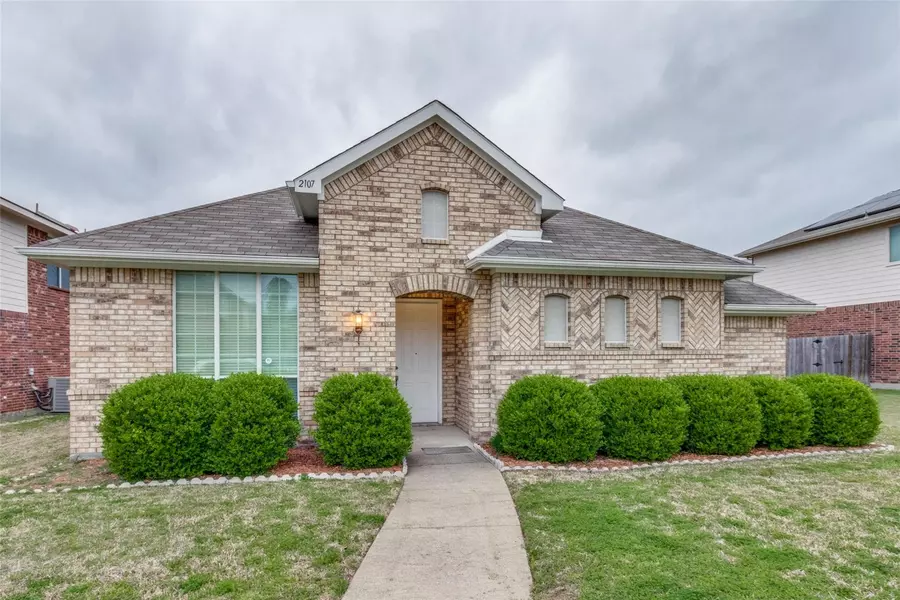 2107 Woodhaven Lane, Mesquite, TX 75181