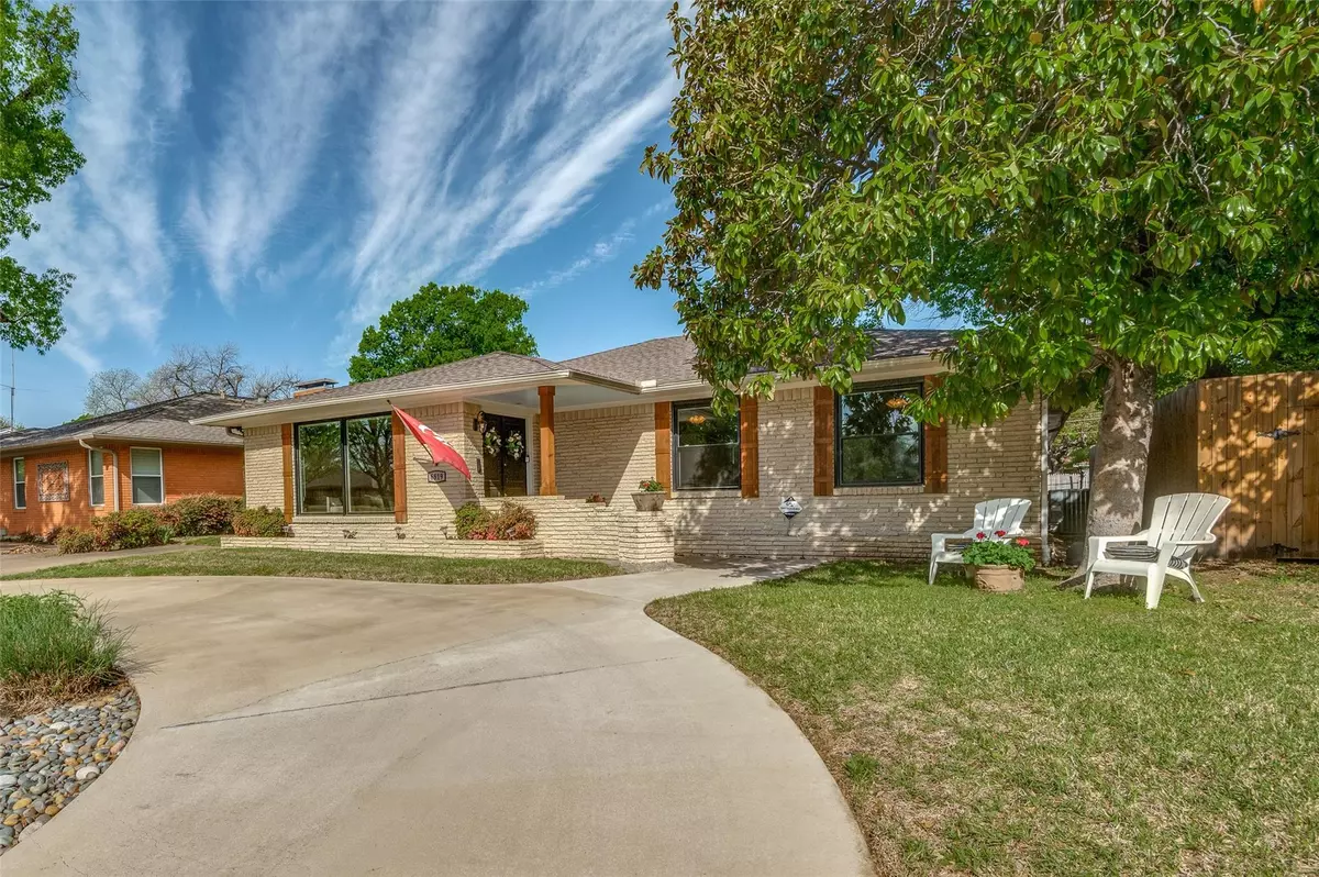 Dallas, TX 75214,6819 E Mockingbird Lane