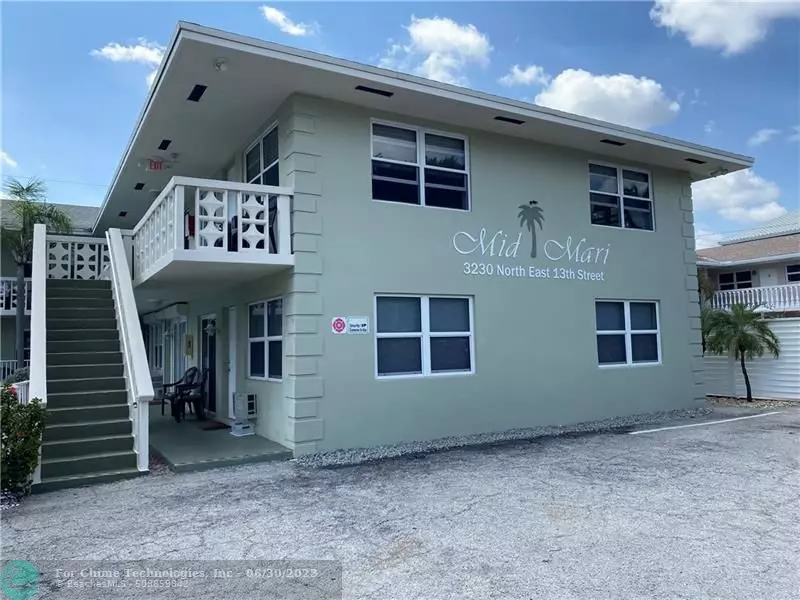 Pompano Beach, FL 33062,3230 NE 13th St  #2