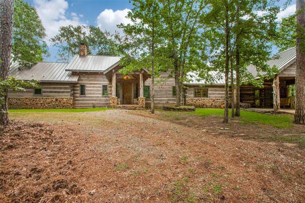 700 Private Road 7891,  Mineola,  TX 75773