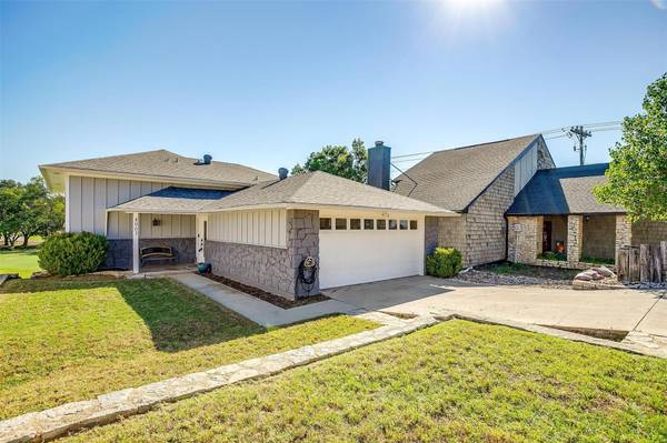 4903 Fairway Place Court, Granbury, TX 76049