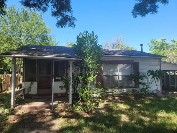 307 Peach Street, Winnsboro, TX 75494