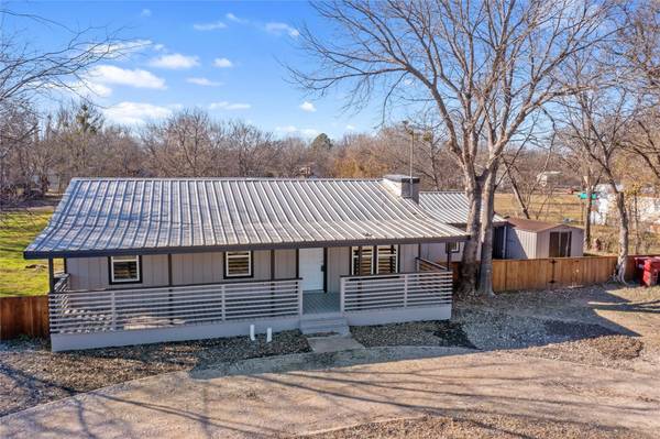 1101 Redoak Drive, West Tawakoni, TX 75474