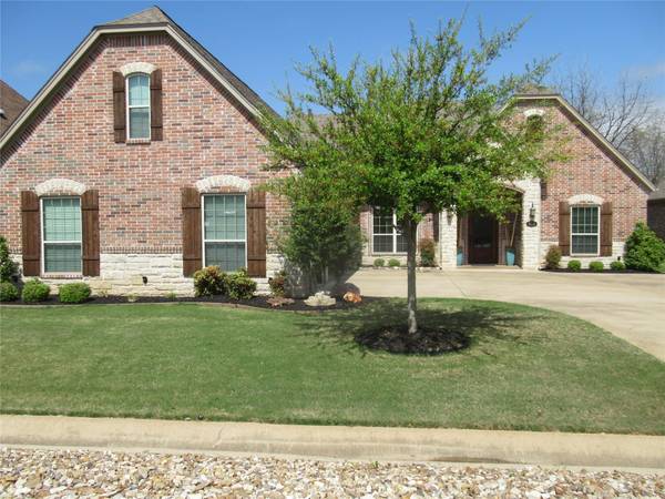 5810 Pebble Beach Drive, Granbury, TX 76049