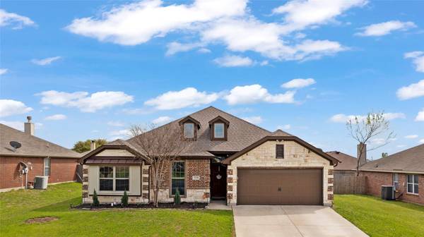 1318 Yukon Drive, Midlothian, TX 76065