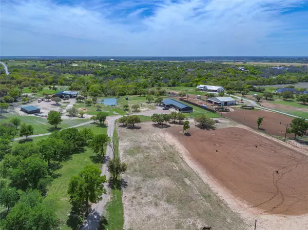 201 Marigold Court,  Granbury,  TX 76049