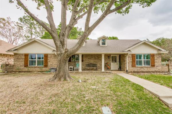 2502 Morrison Drive, Euless, TX 76039