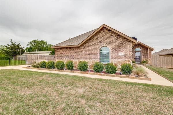 622 Green Mound Drive, Glenn Heights, TX 75154